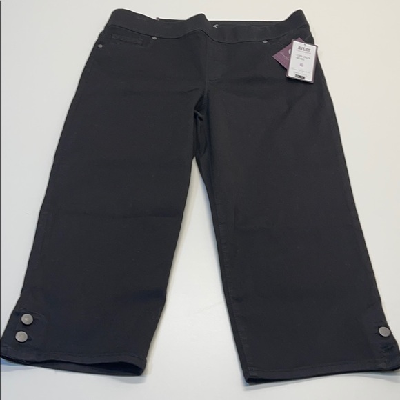 Gloria Vanderbilt Pants - GLORIA VANDERBILT Women’s 14 Black Pull On Capris